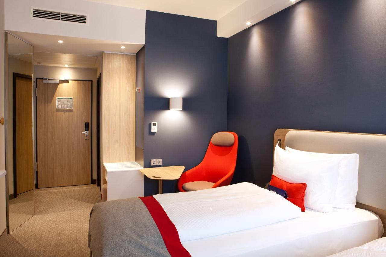 Holiday Inn Express - Goeppingen By Ihg Екстериор снимка