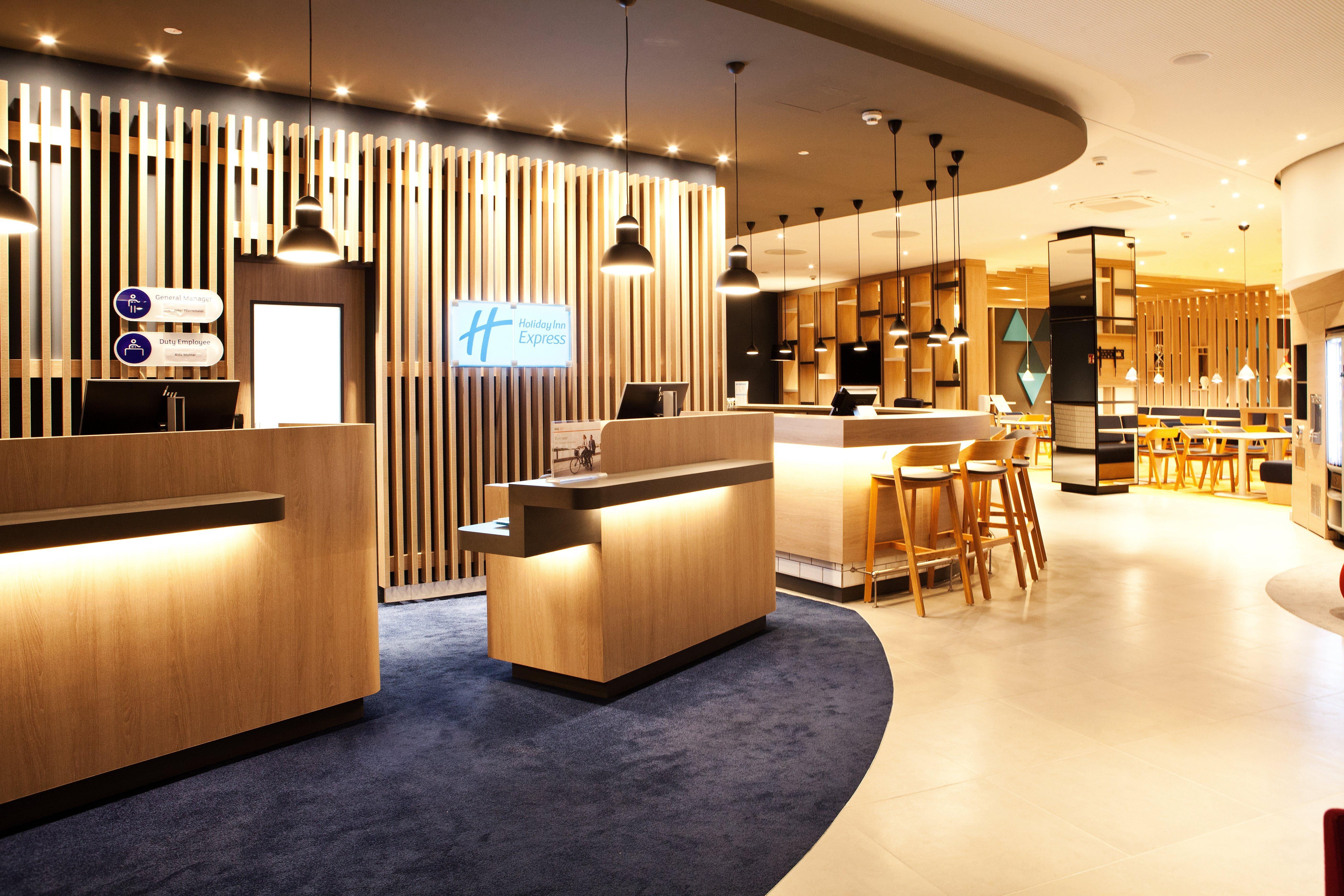 Holiday Inn Express - Goeppingen By Ihg Екстериор снимка