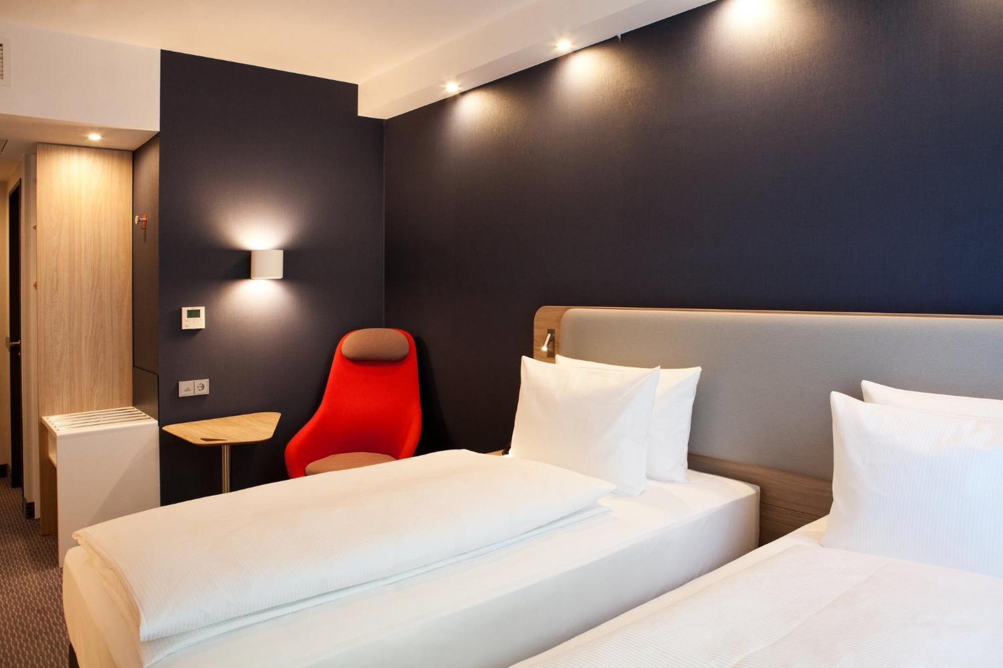 Holiday Inn Express - Goeppingen By Ihg Екстериор снимка