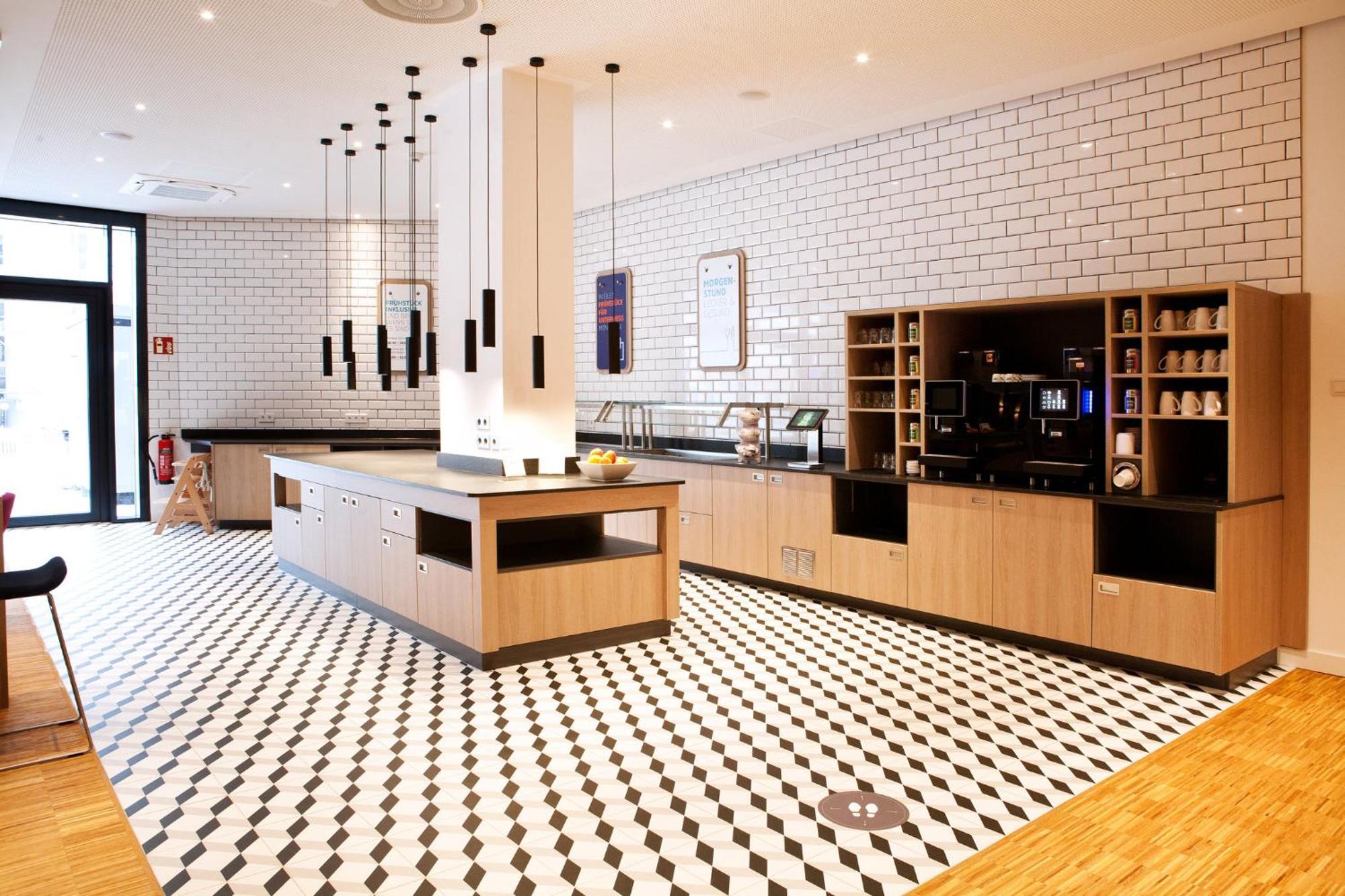 Holiday Inn Express - Goeppingen By Ihg Екстериор снимка
